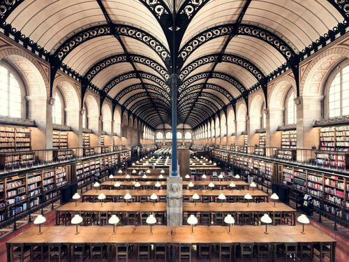Discover the most beautiful interiors of urban designs through the lenses of great photographers such as Thibaud Poirier, Franck Bohbot, Ludwig Favre, etc. 